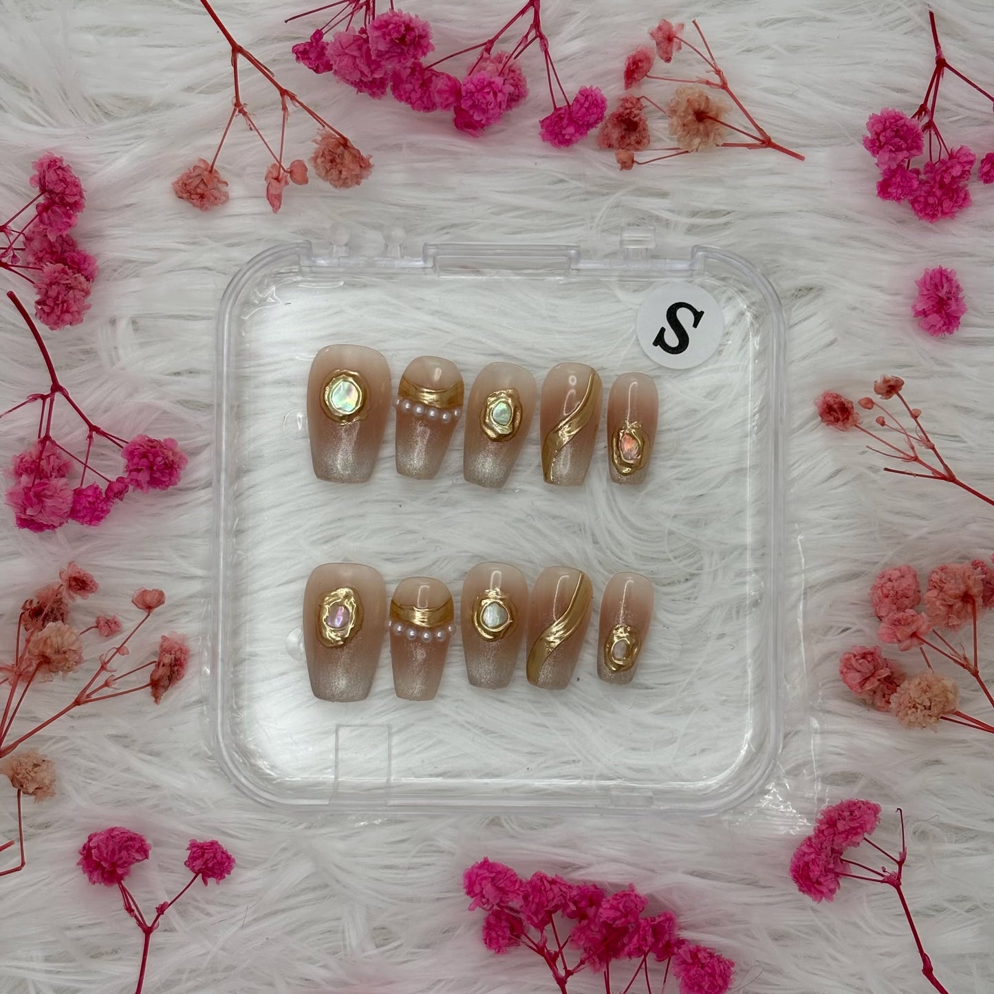 33- Champaigne Aura | Daily Wear Nails