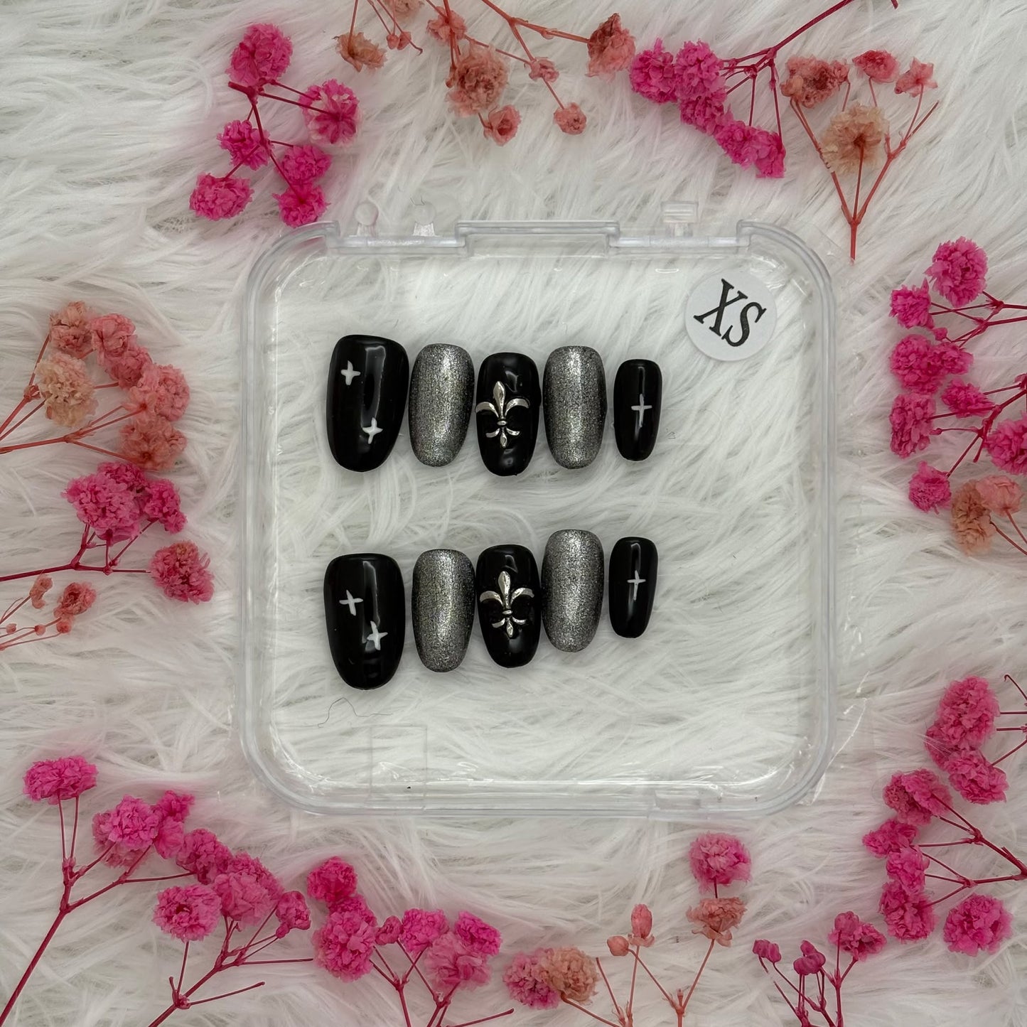 13-Lunar Black Silver | Daily Wear Nails
