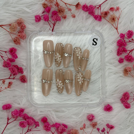 6-Petal Glaze | Daily Wear Nails