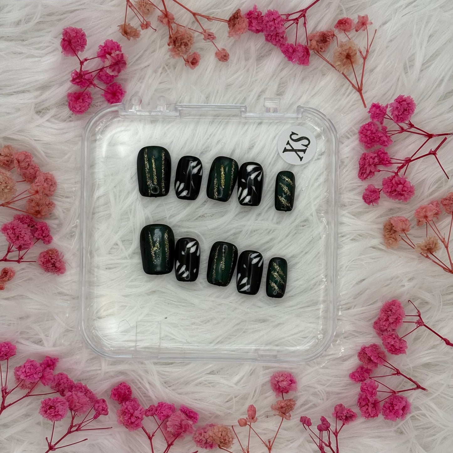 21-Mystic Evergreen | Daily Wear Nails