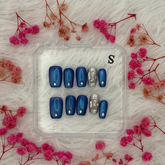29-Sapphire Crystal | Daily Wear Nails